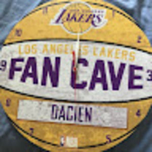 Meet your Posher, Dacien